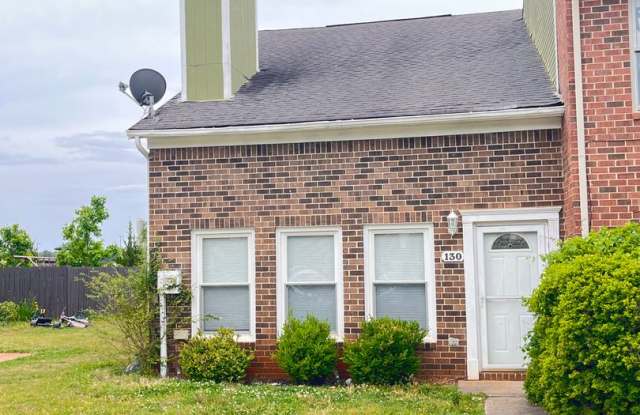 Charming 3-bedroom, 2-bath townhouse photos photos
