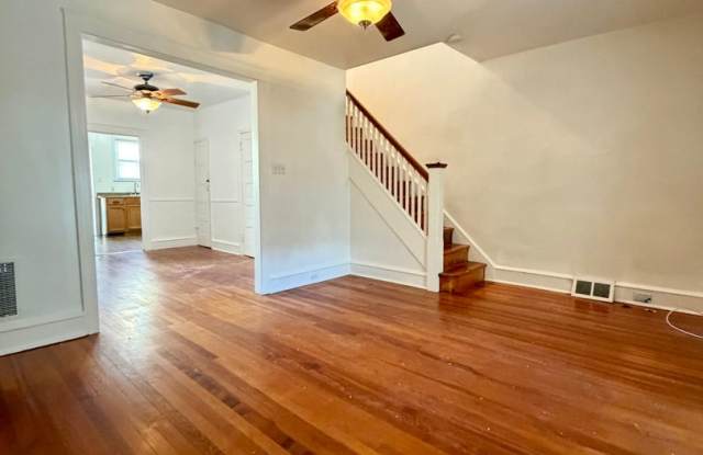 Charming 3-Bedroom Townhouse Collingdale Borough. Available NOW! Gallery 4