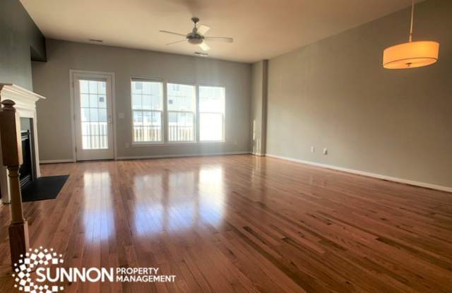 12913 Bullock Greenway Boulevard Gallery 4