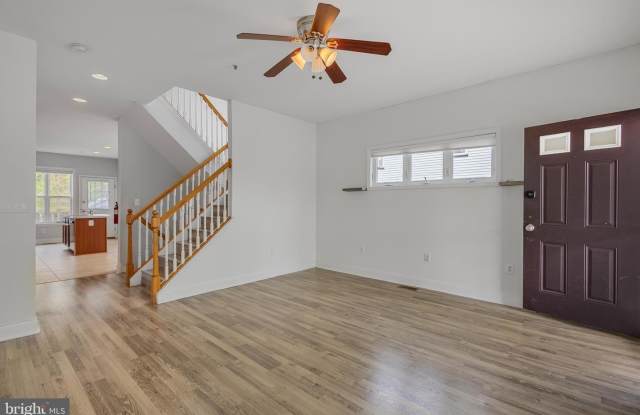 8 MECHANIC ST photos photos