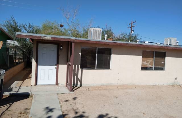 Libby's Realty 29 Palms Rental 2bedroom 1 bath photos photos