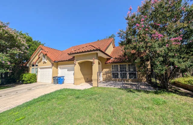 1/1/1 Duplex in Rivertree Subdivision/ Lake Access, Pool, & Playground / No Carpet / CISD photos photos
