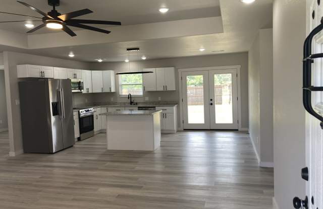 10423 Preston Court Gallery 2