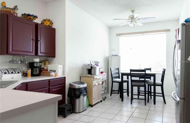 4940 BELLTHORN Drive Gallery 4