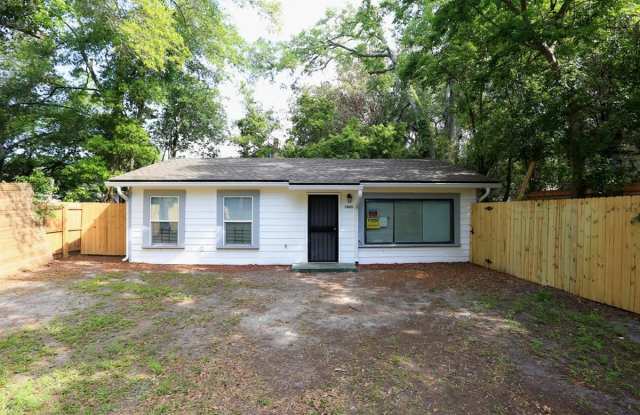 1065 Winthrop St. photos photos
