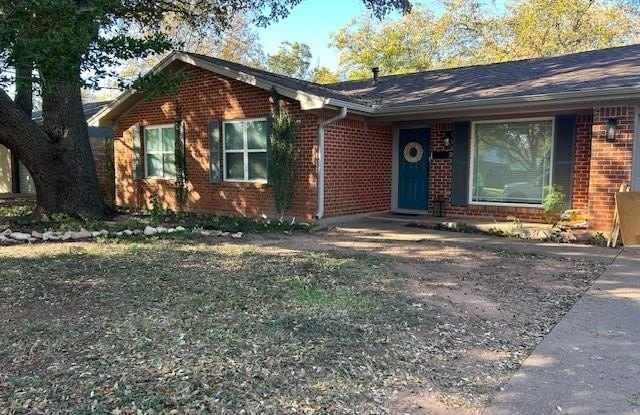 2526 S Elmwood Drive - 2526 Elmwood Drive, Abilene, TX 79605