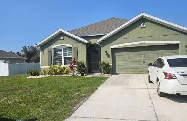 977 Cotorro Road SE - 977 Cotorro Road Southeast, Palm Bay, FL 32909