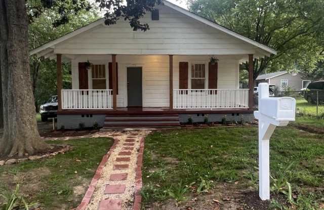 779 Saxon Avenue photos photos