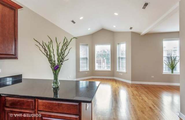 4936 South Champlain Avenue photos photos