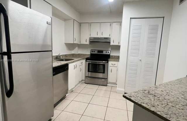 6195 NW 186th St photos photos