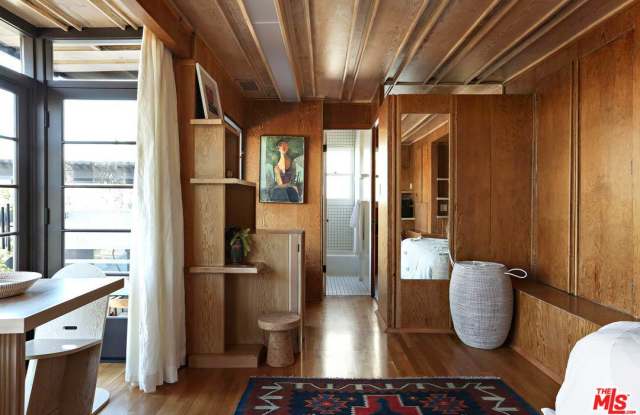1826 LUCILE Avenue Gallery 4