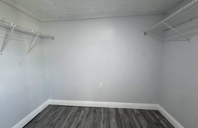 508 N Carolina Avenue Gallery 3