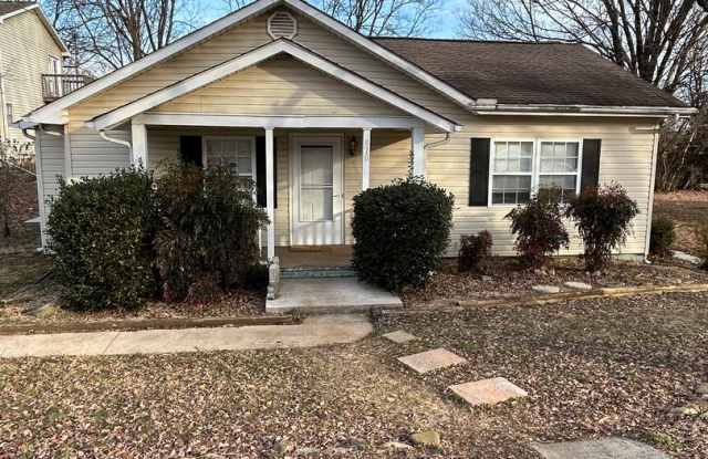810 Universal St, Jefferson City, TN 37760 - 810 Universal Street, Jefferson City, TN 37760