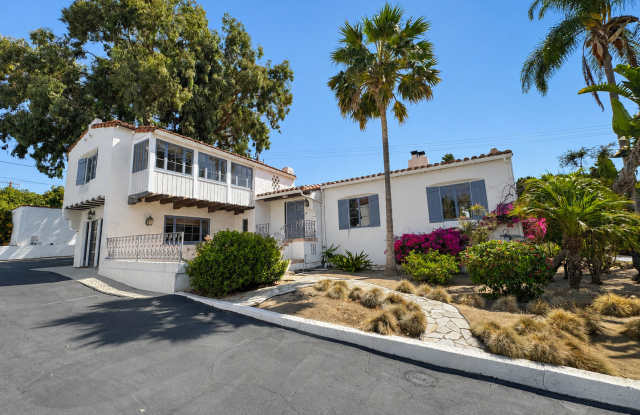 Gorgeous Ventura Home- Great Character, Private Pool, Private Setting Gallery 3