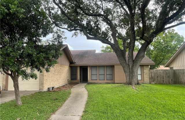 218 Navajo Drive photos photos