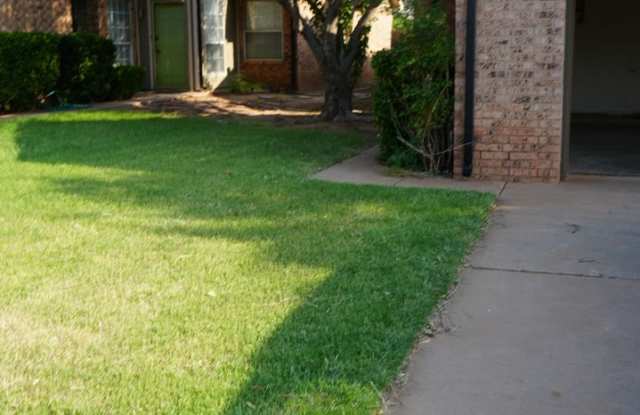 5552 93rd 3 Bedroom photos photos