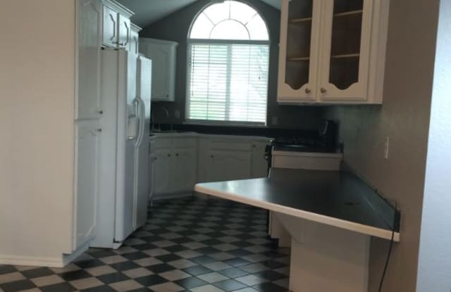 266 N 500 E - 266 North 500 East Street, American Fork, UT 84003