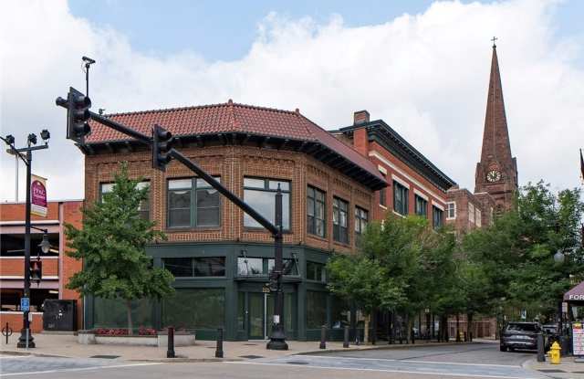 ****Providence/Downcity – Beautiful Updated Condo at The Weybosset Condominiums at PPAC Square - $1,795**** Gallery 3