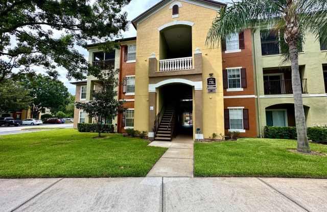 713 Crest Pines Dr. Gallery 1