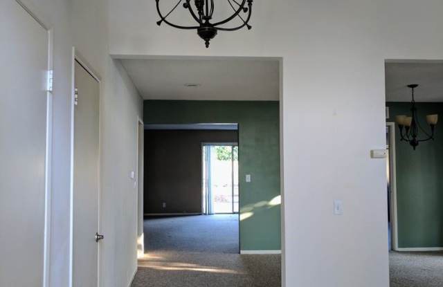 4348 Ironwood Gallery 2