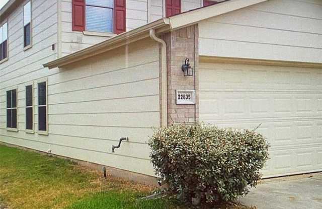 22835 Twisting Pine Drive Gallery 2