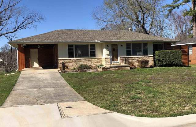 1811 Stevens Drive NE photos photos