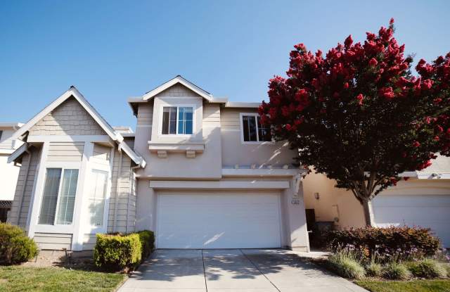 Beautiful North San Jose 4 Bedroom 2.5 Bath Single Family Home Gallery 3