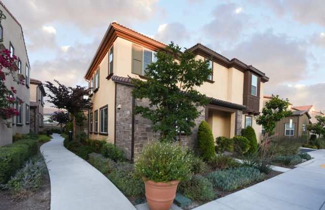 7075 Montecito Ln Gallery 3