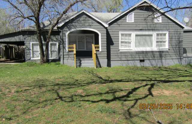Newly renovated spacious cottage in Mountain View Subdivision! photos photos