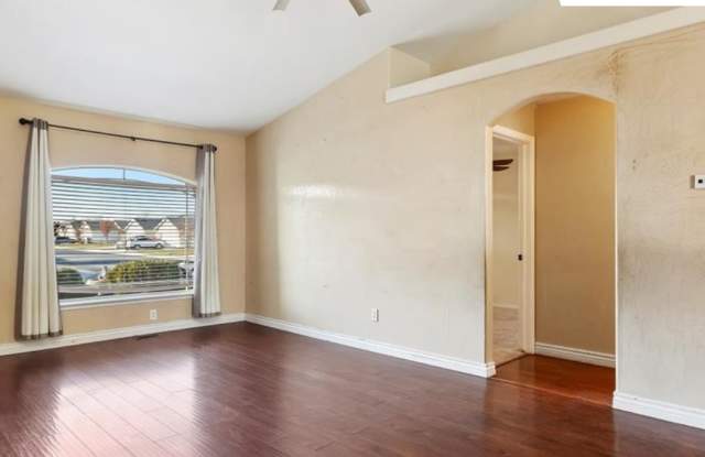 563 Picabo Dr Gallery 3