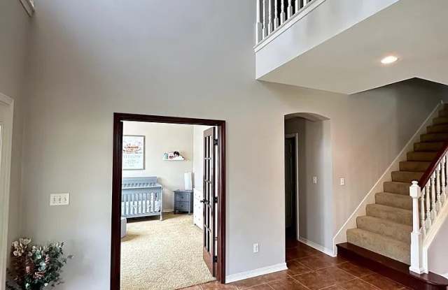 200 Grey Eagle Drive Gallery 4