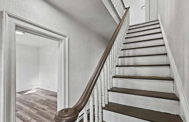 602 Prospect Avenue Gallery 2