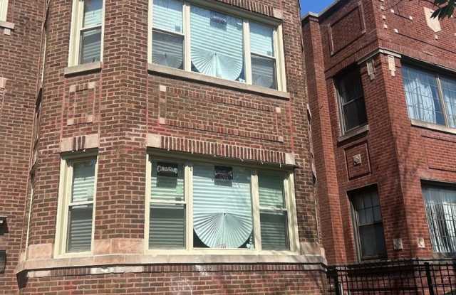 New renovation Spacious  South Shore 3bed room 1 bath units Gallery 3
