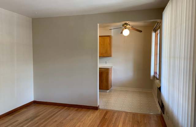 W1317 - Hudson's Bay Court photos photos W1317 - Hudson's Bay Court photos photos