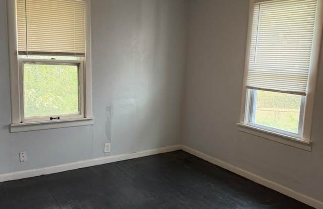 1135 Canaan Avenue Gallery 3