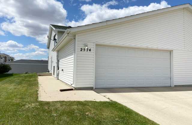 3 Bed 2 Bath Twin-Home photos photos