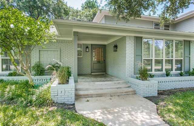 5732 Williamstown Road Gallery 3