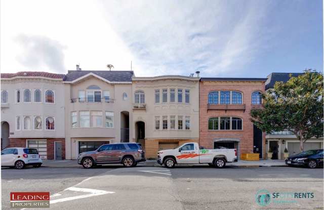 Marina: Immaculate Flat w/ 2 Bedrooms + Sunroom + 2 Full Baths + W/D in unit photos photos