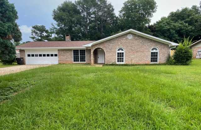 Country Estates Subdivision! - 206 Pondella Drive, Dale County, AL 36330