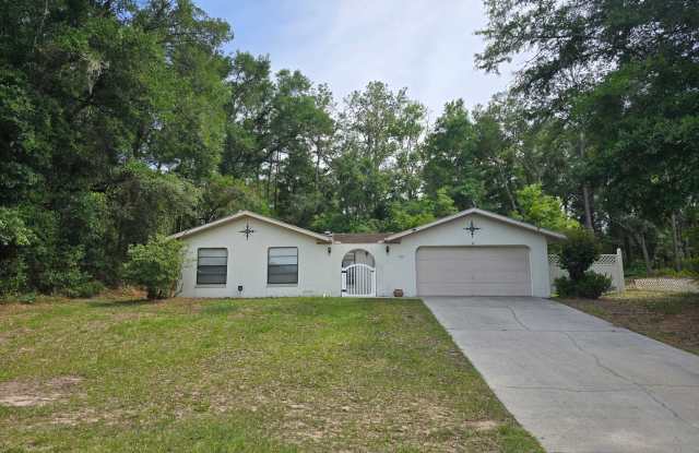 Spacious 3/2/2 in Citrus Springs!!! photos photos