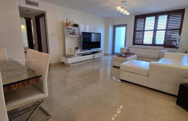 9225 Collins Ave photos photos