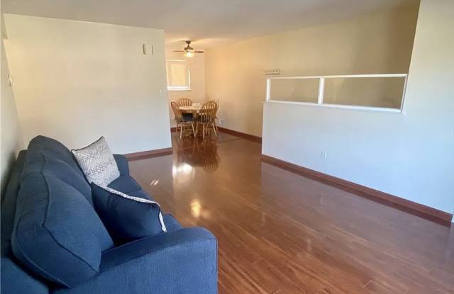 4219 Amboy Rd Apt 4B Gallery 4