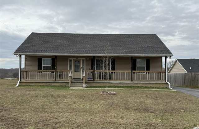 17 Christopher Avenue - 17 Christopher Avenue, Barren County, KY 42141