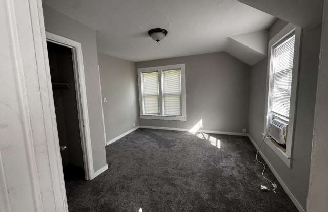 848 East Grand Avenue - 4 Gallery 4