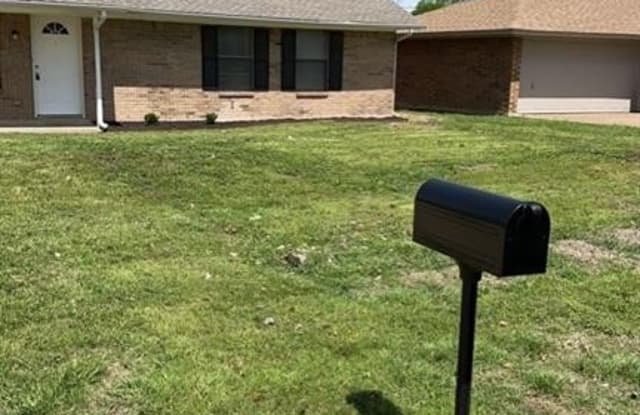 703 Stell Avenue - 703 Stell Avenue, Mansfield, TX 76063