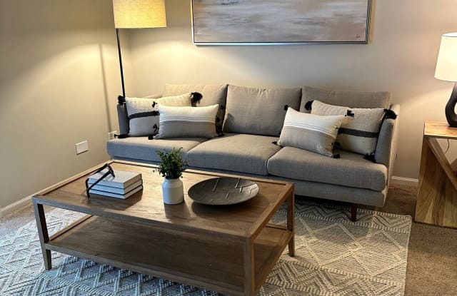 Fox Pointe Apartment Homes photos photos