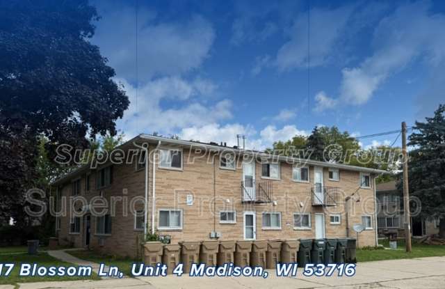 1717 Blossom Ln photos photos