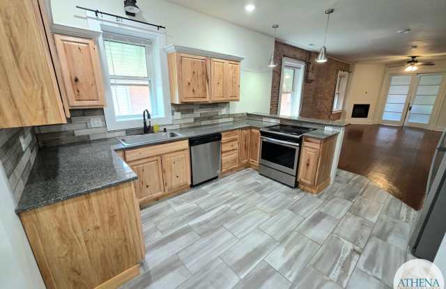 1 Bedroom / 1 Bath Apartment Located on Broadway Street photos photos