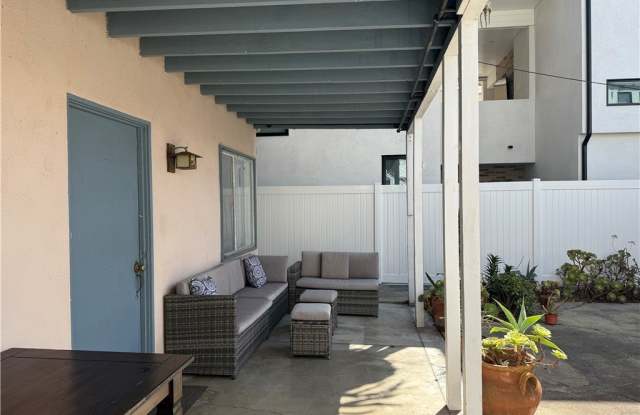 504 Marigold 1/2 photos photos