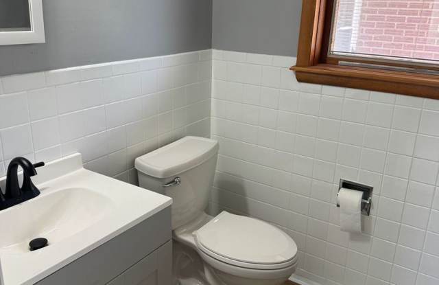 3 Bedroom 2 Bath Gallery 4